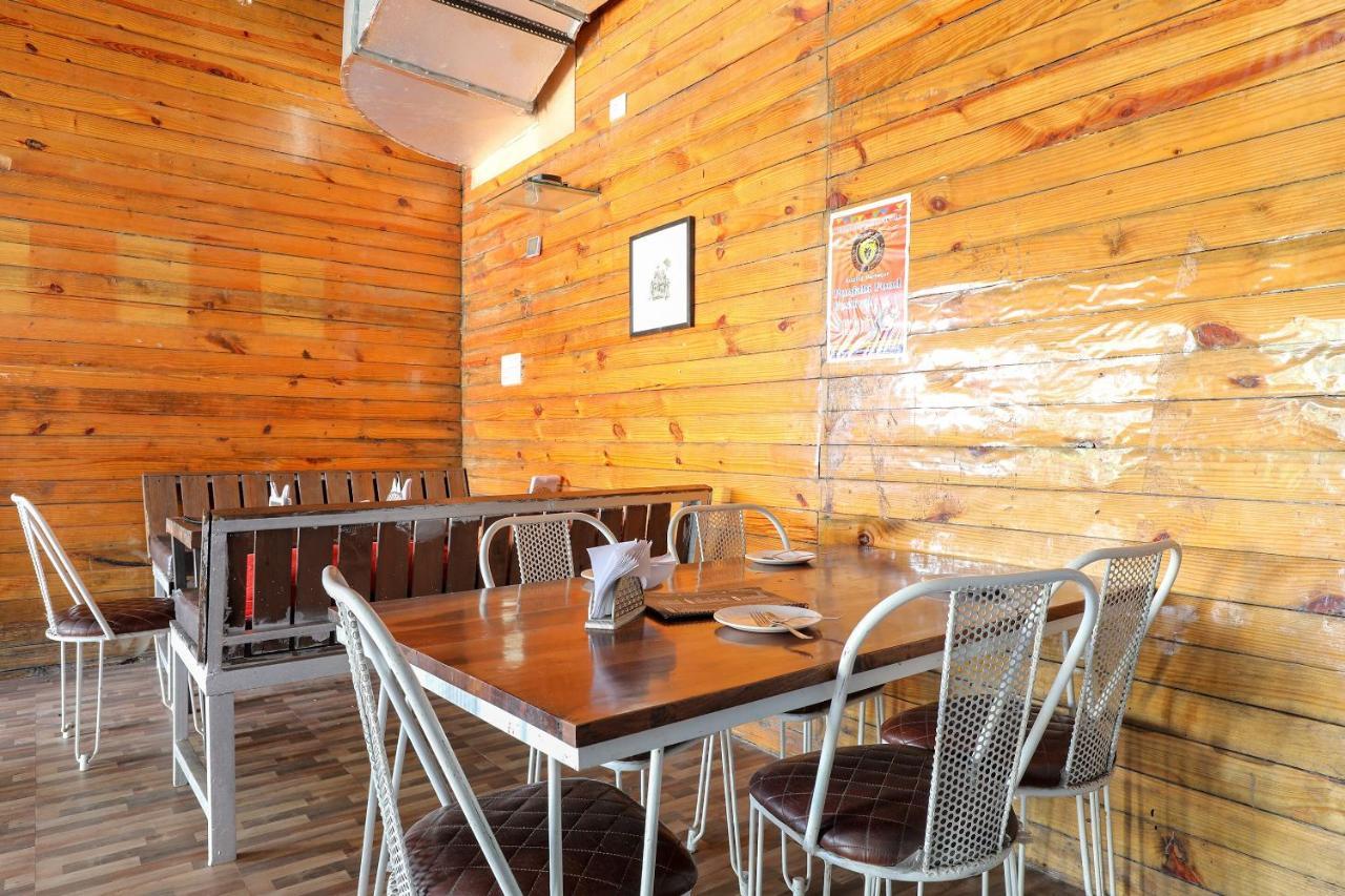Oyo 60844 Jash Garden Restaurant Indore Exterior photo